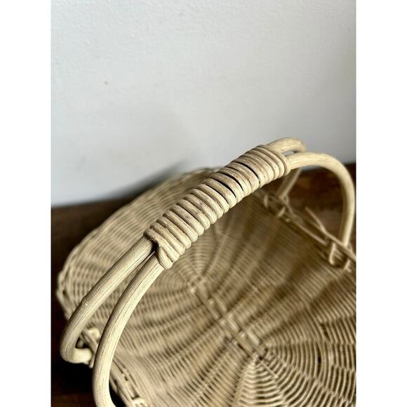 Vintage Painted Gathering Basket | Vintage Herb Flower Garden Basket Cottagecore - Picture 6 of 6